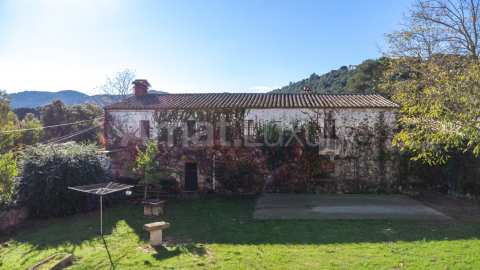 Imposing catalan country house in an environment of indescribable beauty -88